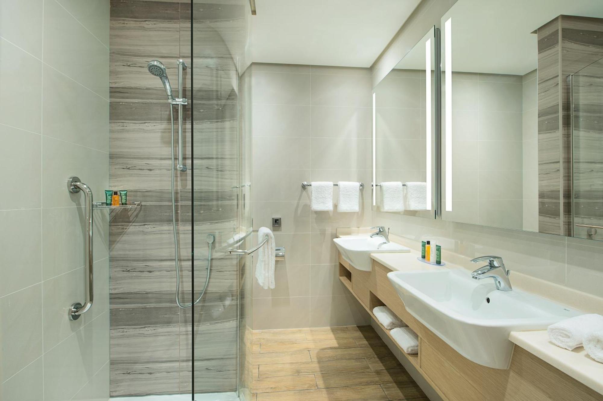Hilton Garden Inn Al-Khobar Eksteriør bilde